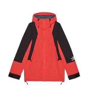 Gucci x The North Face $2500 BNWT jacket size medium